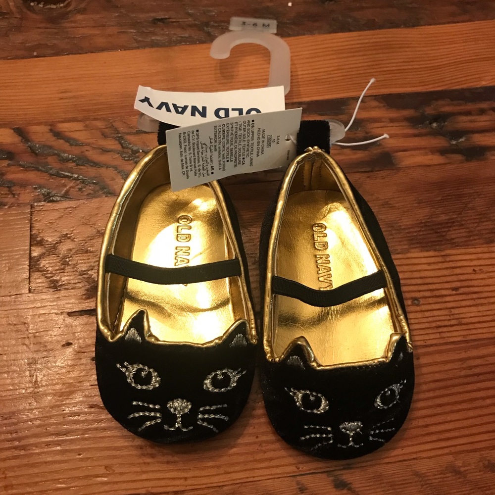 Baby cat shoes